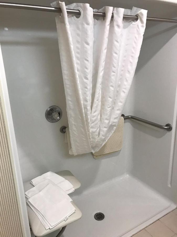 Country Inn & Suites By Radisson, Freeport, Il Luaran gambar