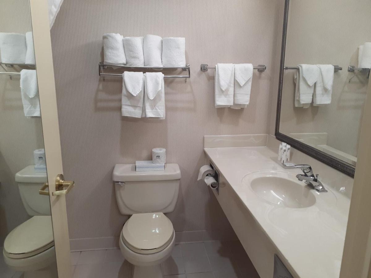 Country Inn & Suites By Radisson, Freeport, Il Luaran gambar